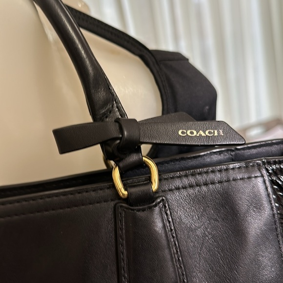 Coach poppy - Picture 7 of 17